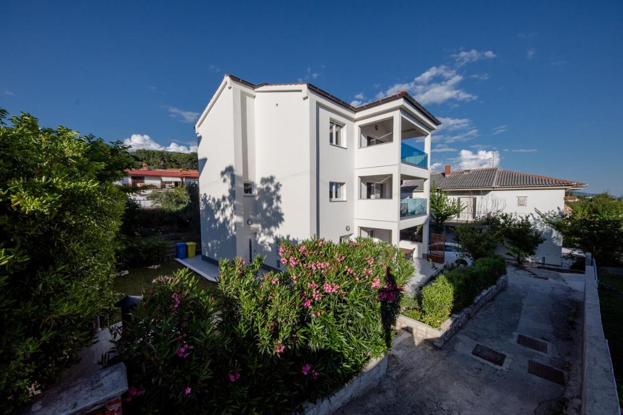 Peaceful Haven Near The Sea-Apartments Torlak Rab Banjol Екстериор снимка
